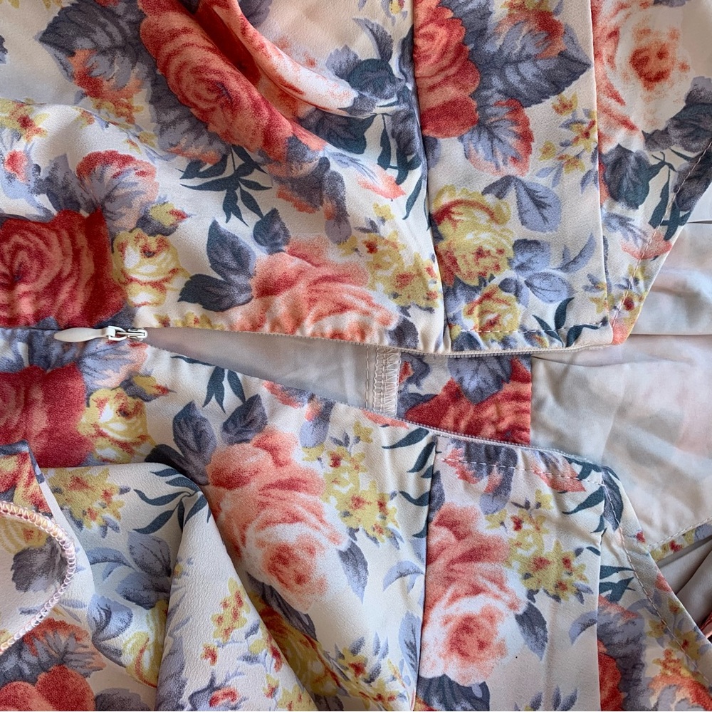 Balance Floral Mini Dress Size‎ S - Picture 5 of 9
